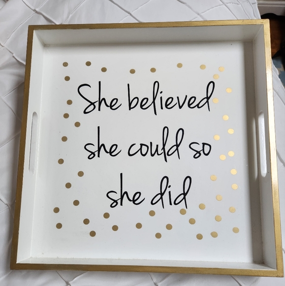 She believed tray - Picture 2 of 4